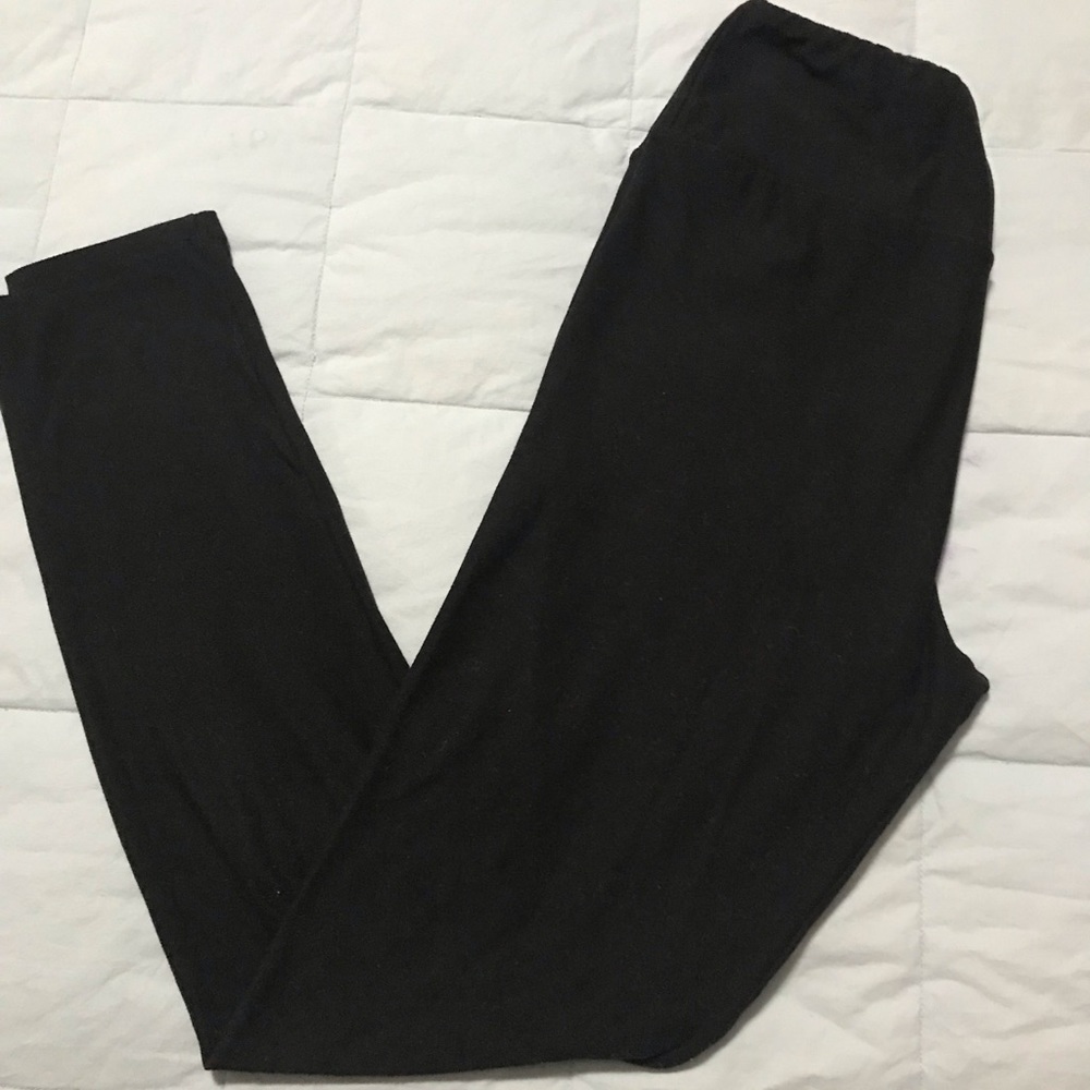 Lularoe Black one size leggings